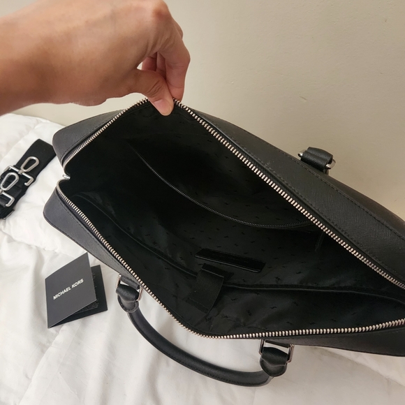 Michael Kors Harrison Crossgrain Leather Briefcase Black - Picture 3 of 3